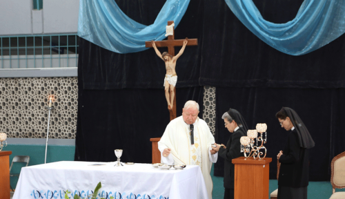 Eucaristía bodas de oro IAJC